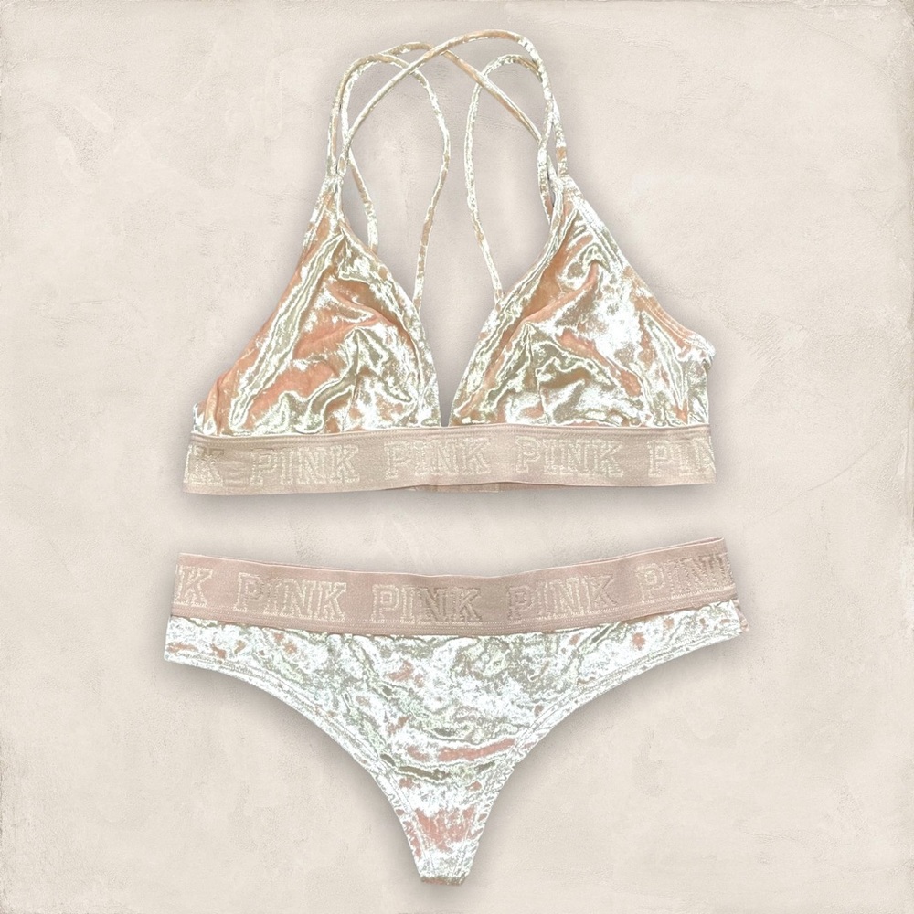 NWOT Victoria’s Secret Velvet Bralette & Thong | Size M